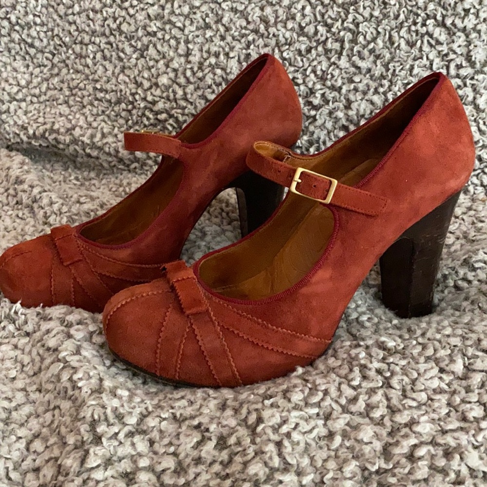 CHIE MIHARA SUEDE MARY JANE PUMPS